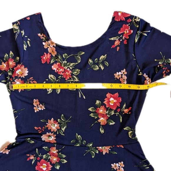 Vintage Fun Floral Dress Stretchy Fit and Flare Skater Dress - Picture 4 of 7